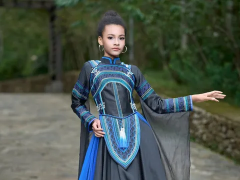 Siêu mẫu teen tài năng Helen Nguyễn tiếp tục đồng hành cùng Bigally tại sân khấu “Sắc màu Đại ngàn” với vai trò Đại sứ chương trình